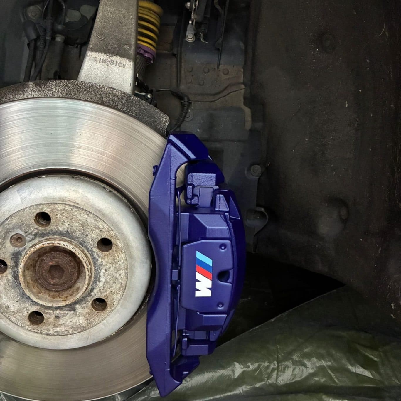 BMW M Bremssattel in Blau lackiert